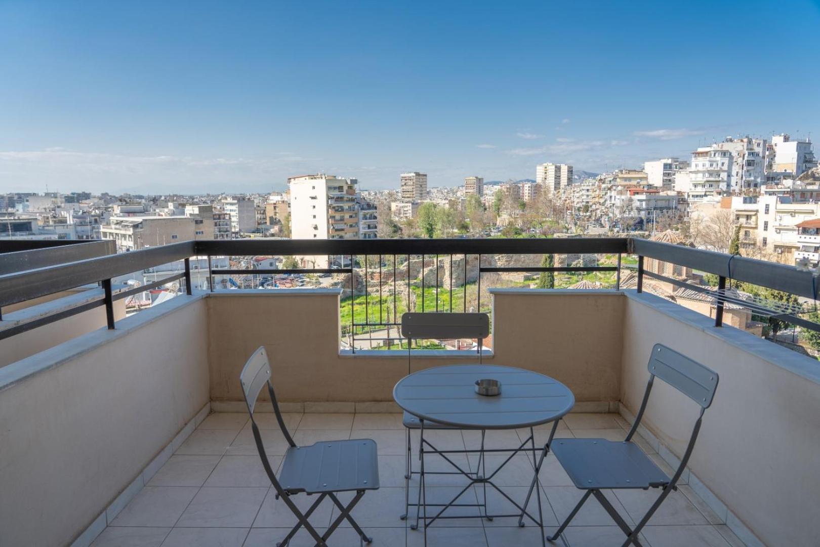 Kosmos Service Apartment Beautiful Studio 3 With Additional Cost Parking Thessaloniki Exterior photo